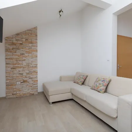 Apartment Bosiljka *